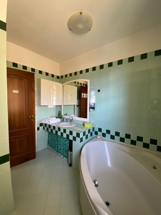 Villa Aurora Quargnento Bagian luar foto