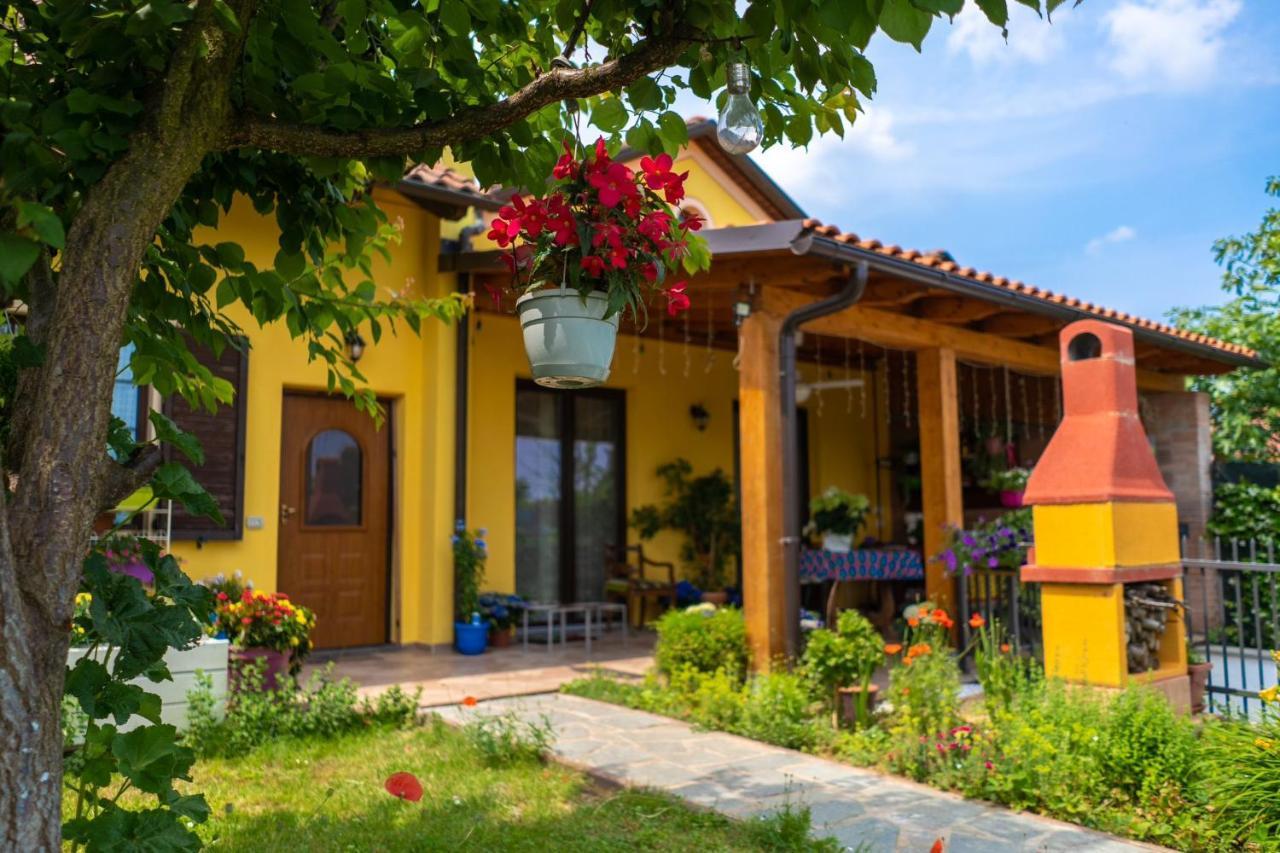 Villa Aurora Quargnento Bagian luar foto