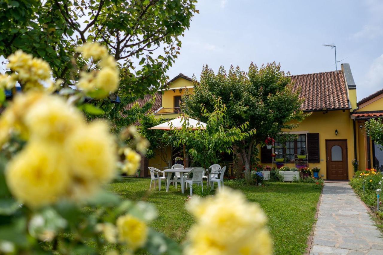 Villa Aurora Quargnento Bagian luar foto