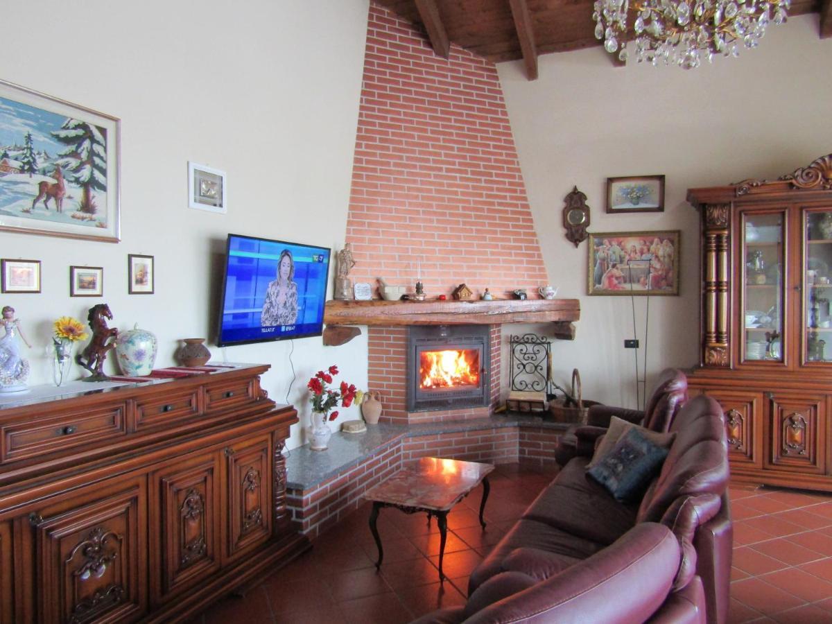 Villa Aurora Quargnento Bagian luar foto